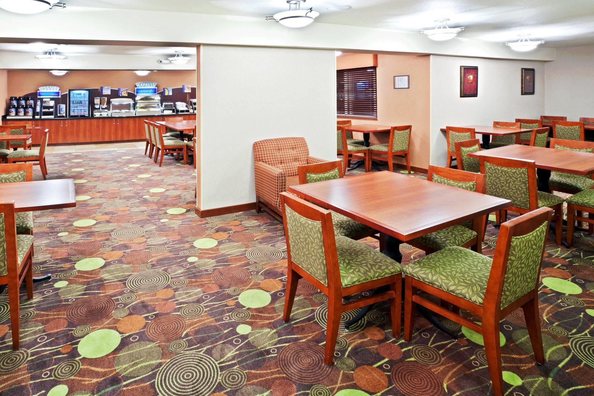 Hampton Inn & Suites Tigard Exterior photo