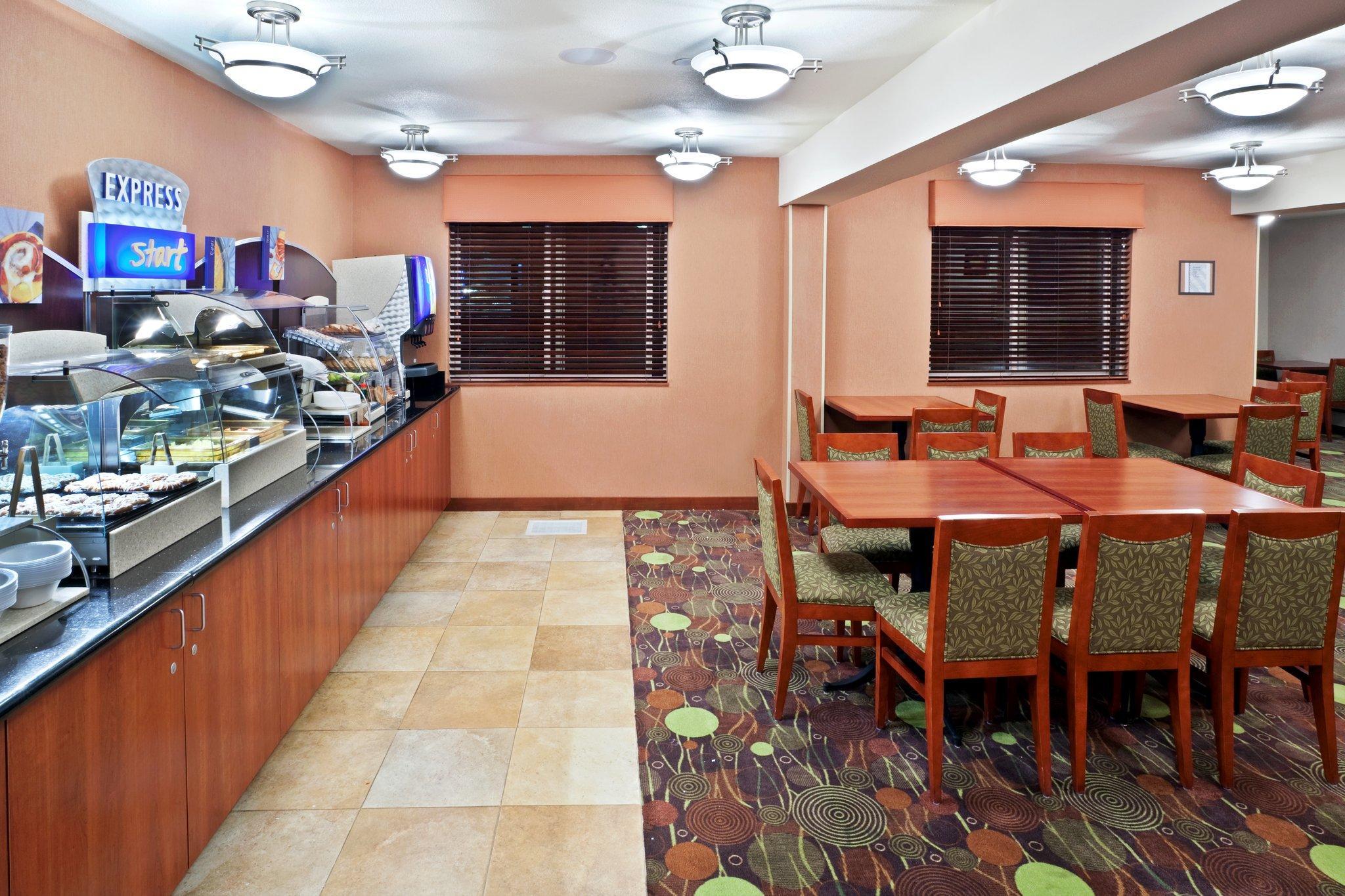 Hampton Inn & Suites Tigard Exterior photo